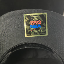 Load image into Gallery viewer, 1992 Chicago Bulls SnapBack