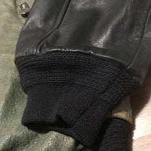 Load image into Gallery viewer, BRAD BENNETT STUDIOS CHICAGO. AMERICA'S BASEBALL TEMPLES LEATHER JACKET. SZ L