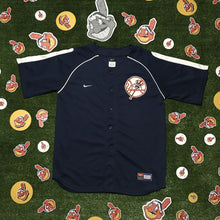 Load image into Gallery viewer, Nike MLB New York Yankees Baseball Jersey Youth Large 16/18