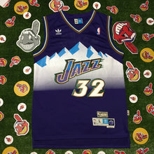 Load image into Gallery viewer, Karl Malone #32 Utah Jazz Men's adidas Throwback Classics Swingman Jersey Size Large