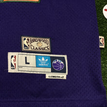 Load image into Gallery viewer, Karl Malone #32 Utah Jazz Men's adidas Throwback Classics Swingman Jersey Size Large