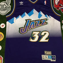 Load image into Gallery viewer, Karl Malone #32 Utah Jazz Men's adidas Throwback Classics Swingman Jersey Size Large